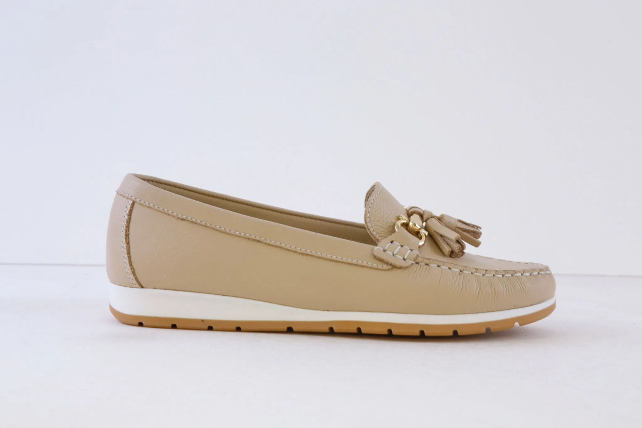 AEROBICS - 8380.014 FLAT SLIP-ON MOCCASIN SHOE - NUDE