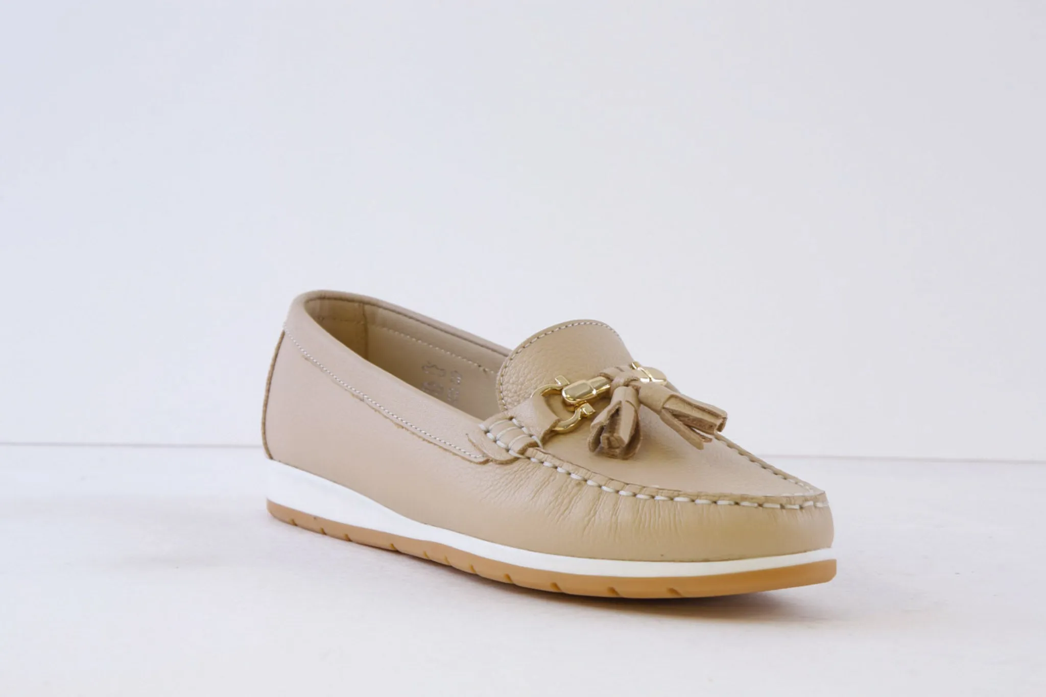 AEROBICS - 8380.014 FLAT SLIP-ON MOCCASIN SHOE - NUDE