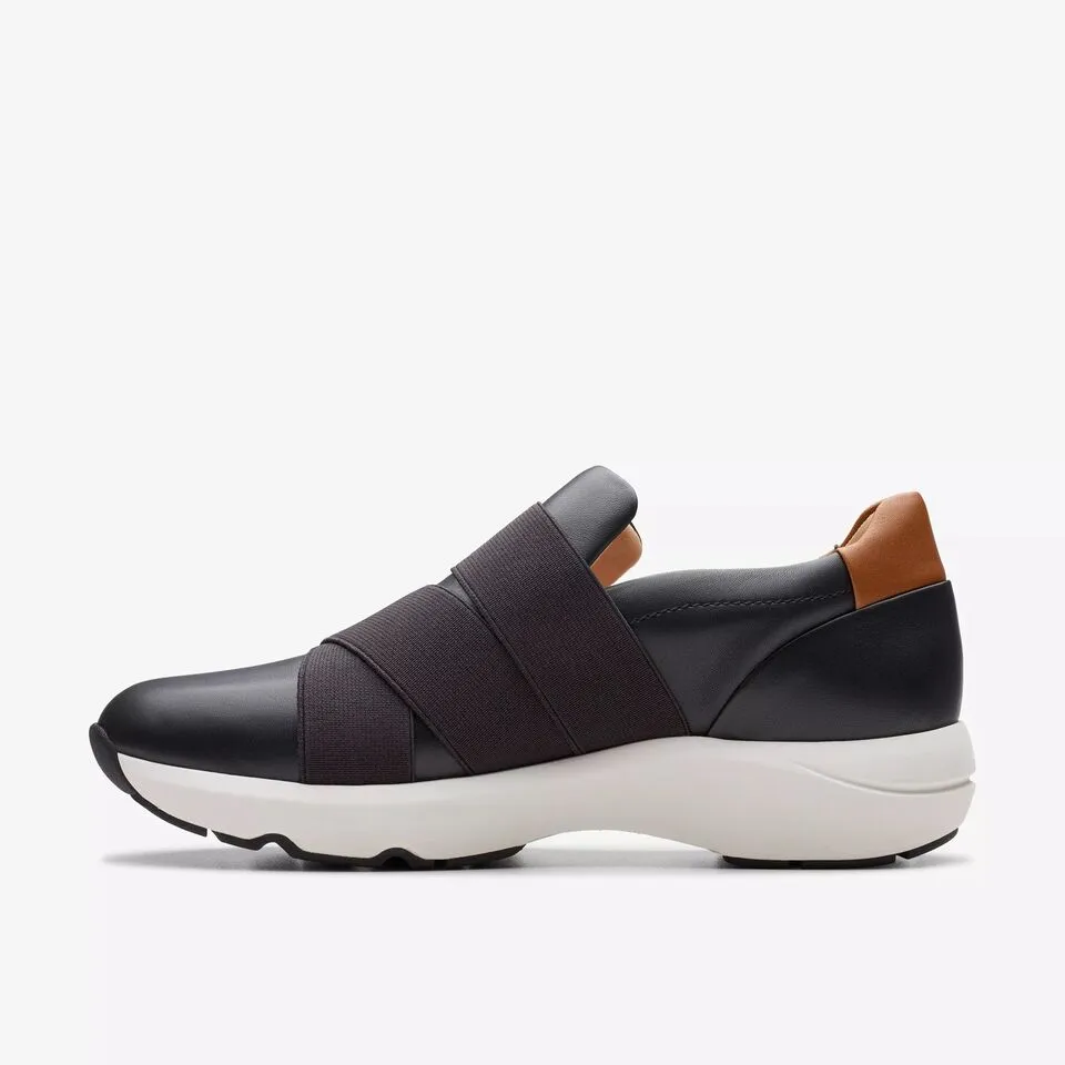 Clarks Women's Tivoli Strap Black Leather