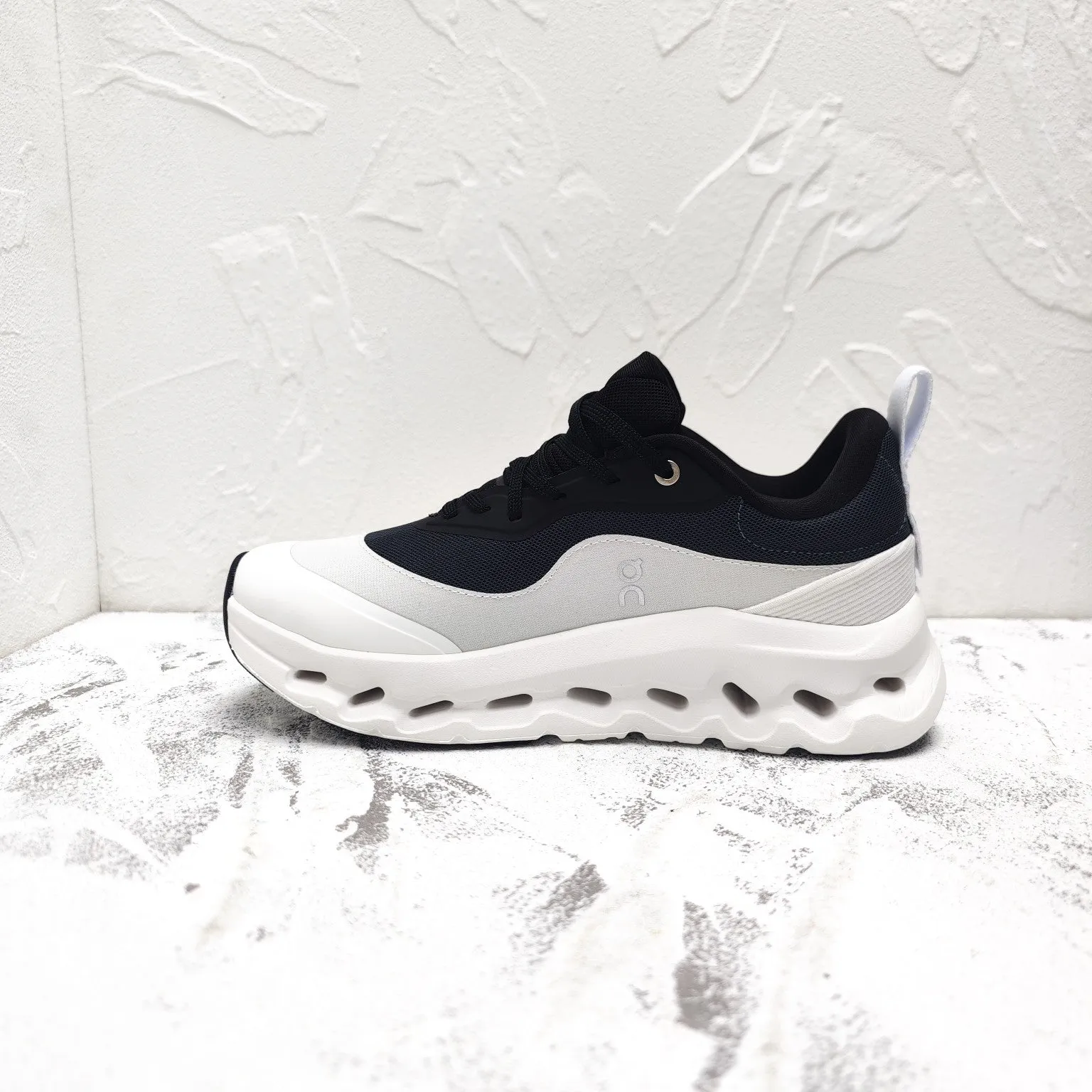 CLOUDTILT 2.0 SNEAKER PALE GRAY MIX BLACK CALFSKIN AND BREATHABLE MESH
