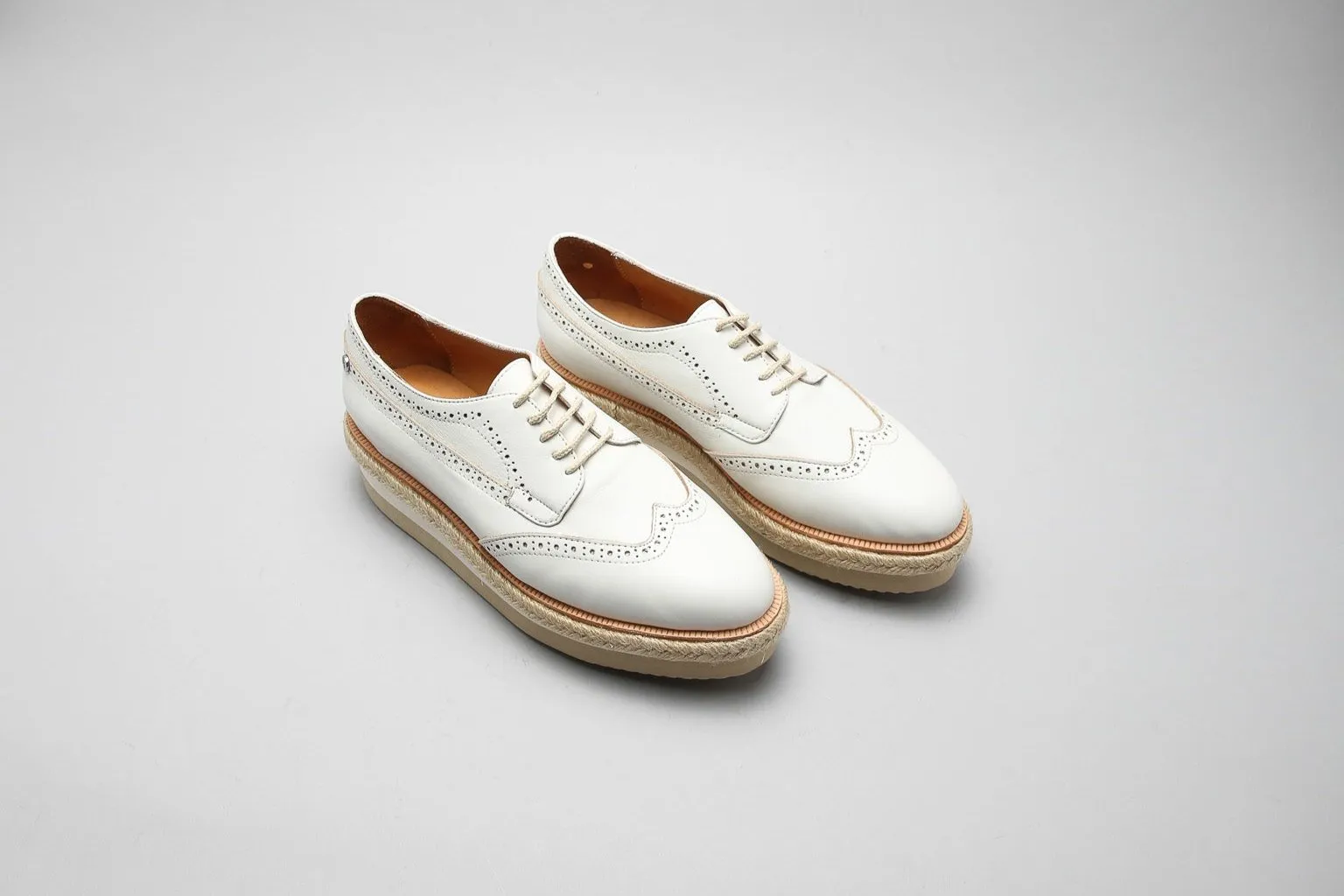 Lace-Up 801 White
