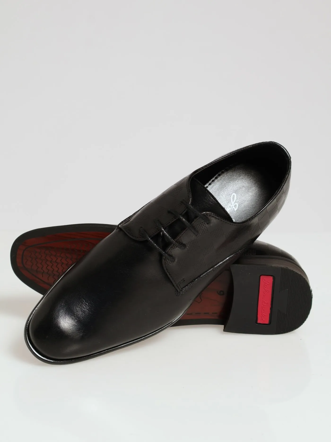 Lazer Back Quarter Lace Up Derby - Black