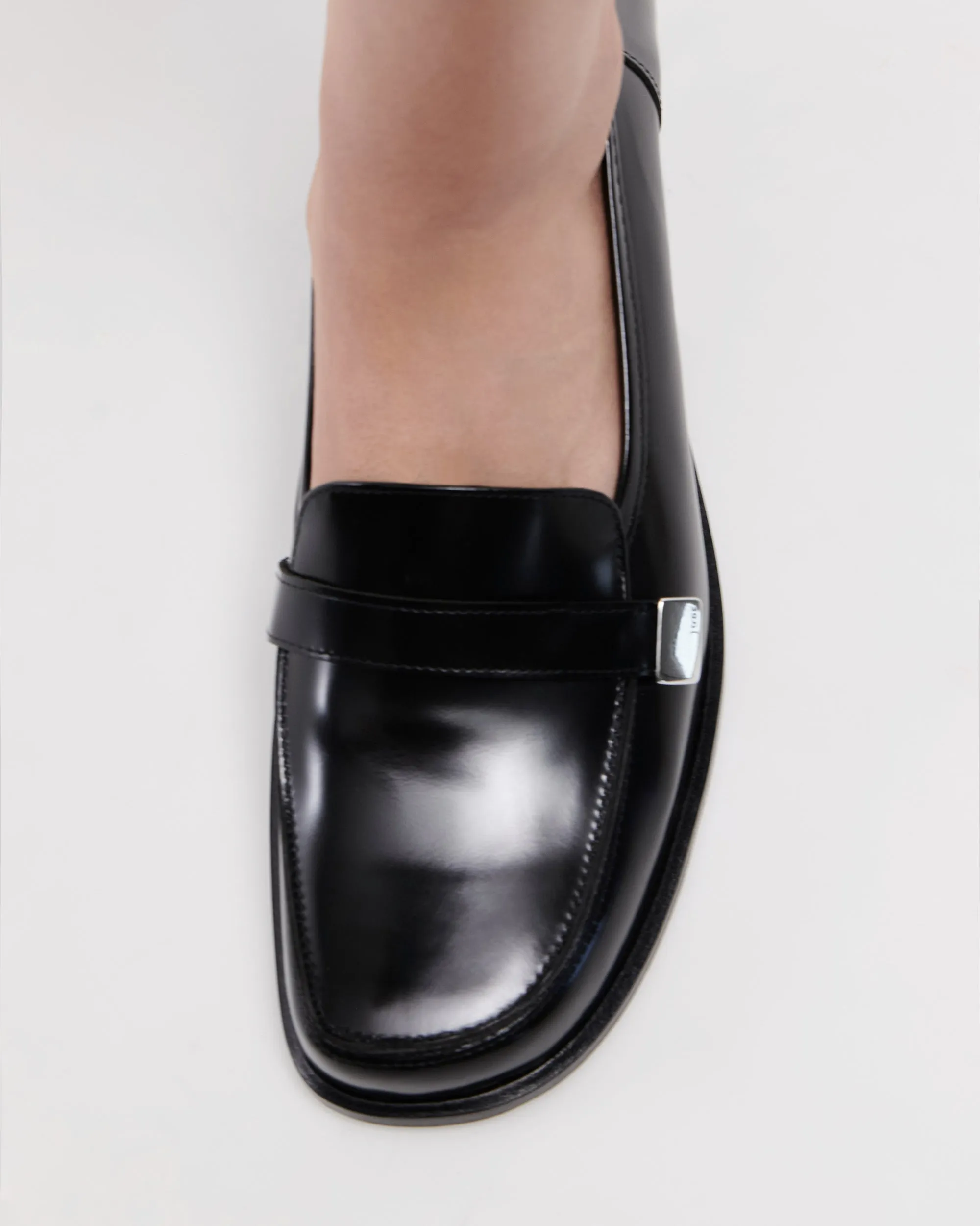 Logo Loafer in Black Brushed Leather