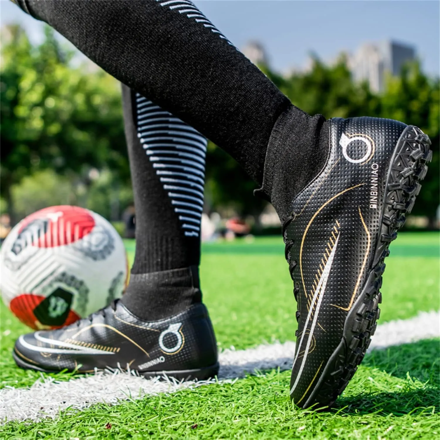 MDPCX Athletic Sports Football Shoes Men's Outdoor Football Shoes Track and Field Lawn World Team Running Sports Shoes Lightweight Breathable Non-Slip Shock-Absorbing Long Spikes Short Spikes