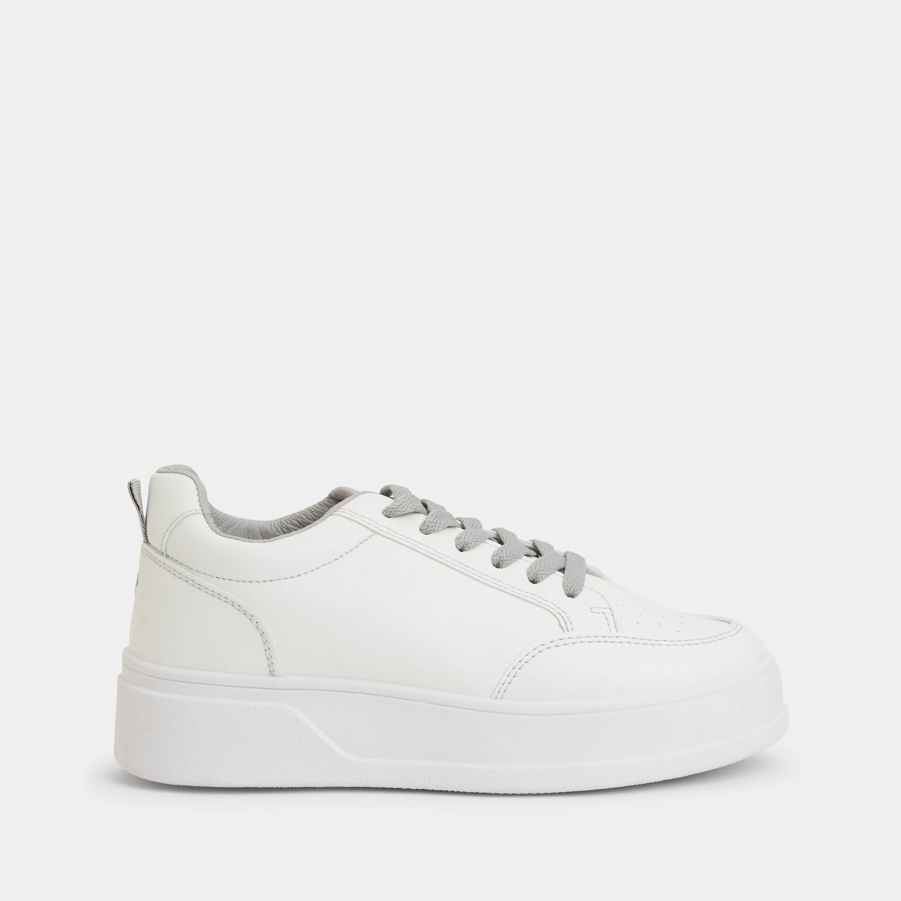 Megan Sneaker