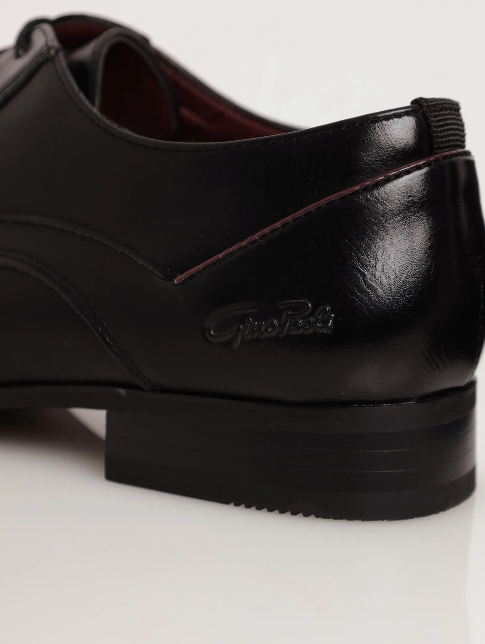 Men's Basic Lace-Up Derby Shoe - Black