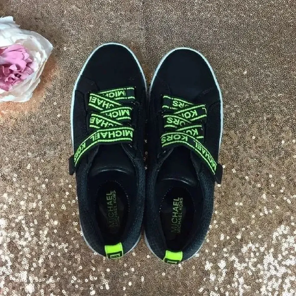 Michael Michael Kors Casey Sneaker, 5M
