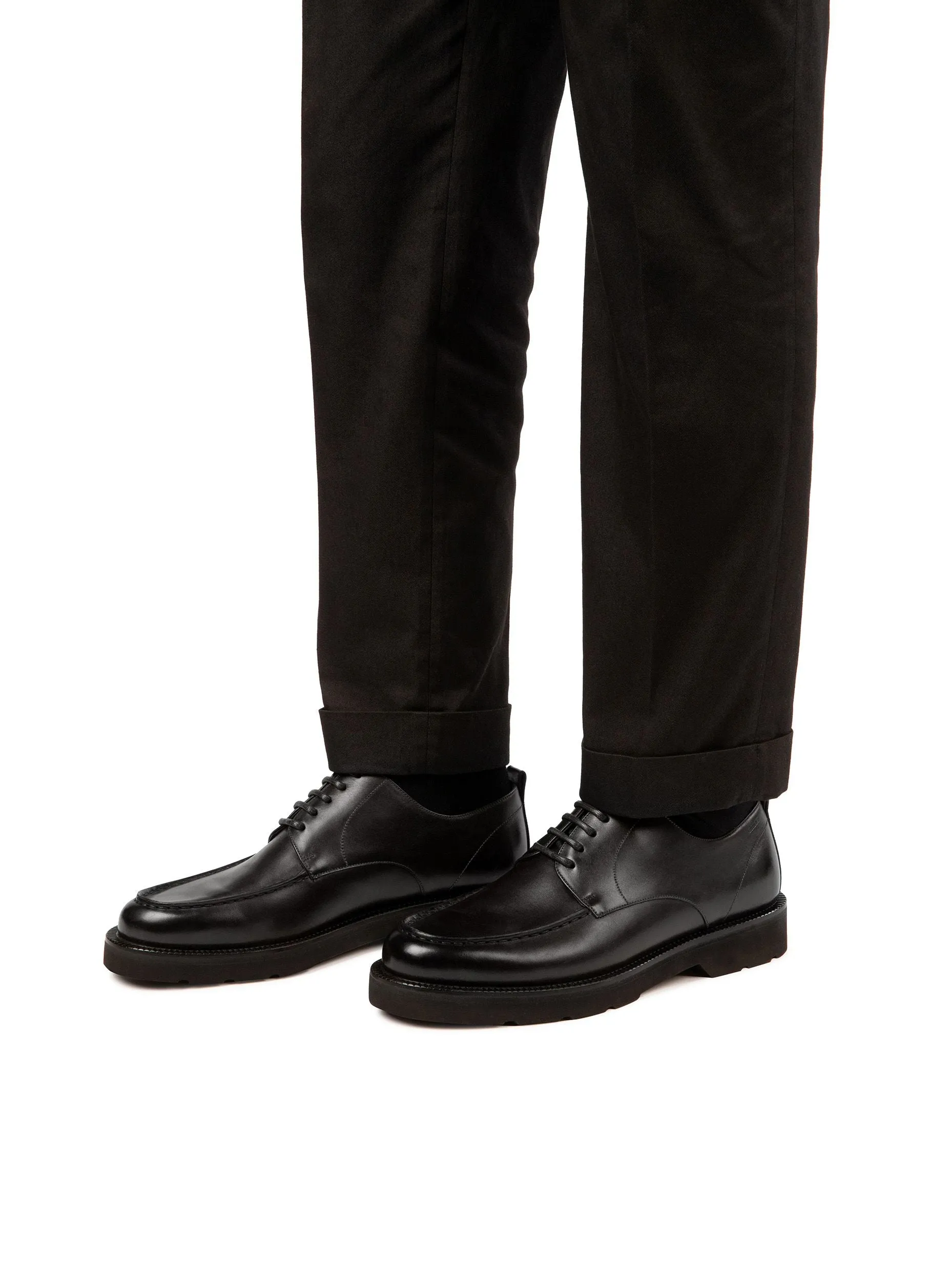 Norber Leather Derbies In Black