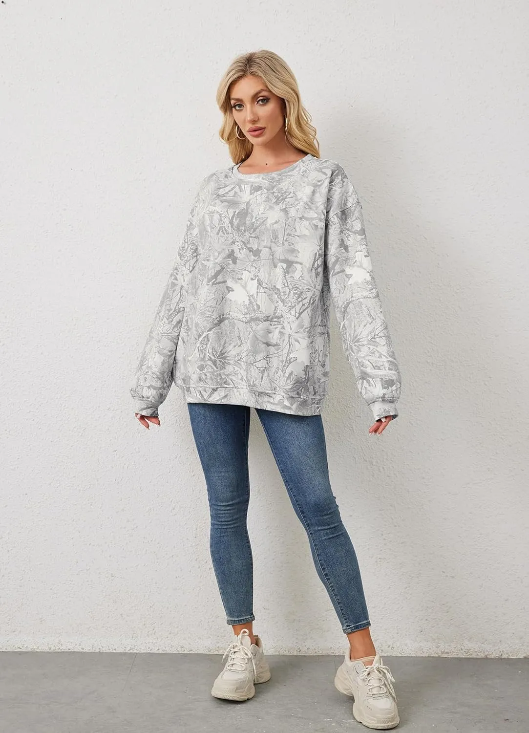 Oversized Camo Sweatshirt For Women Men Maple Leaf Camouflage Sweatshirts Hunting Camo Pullover Tops