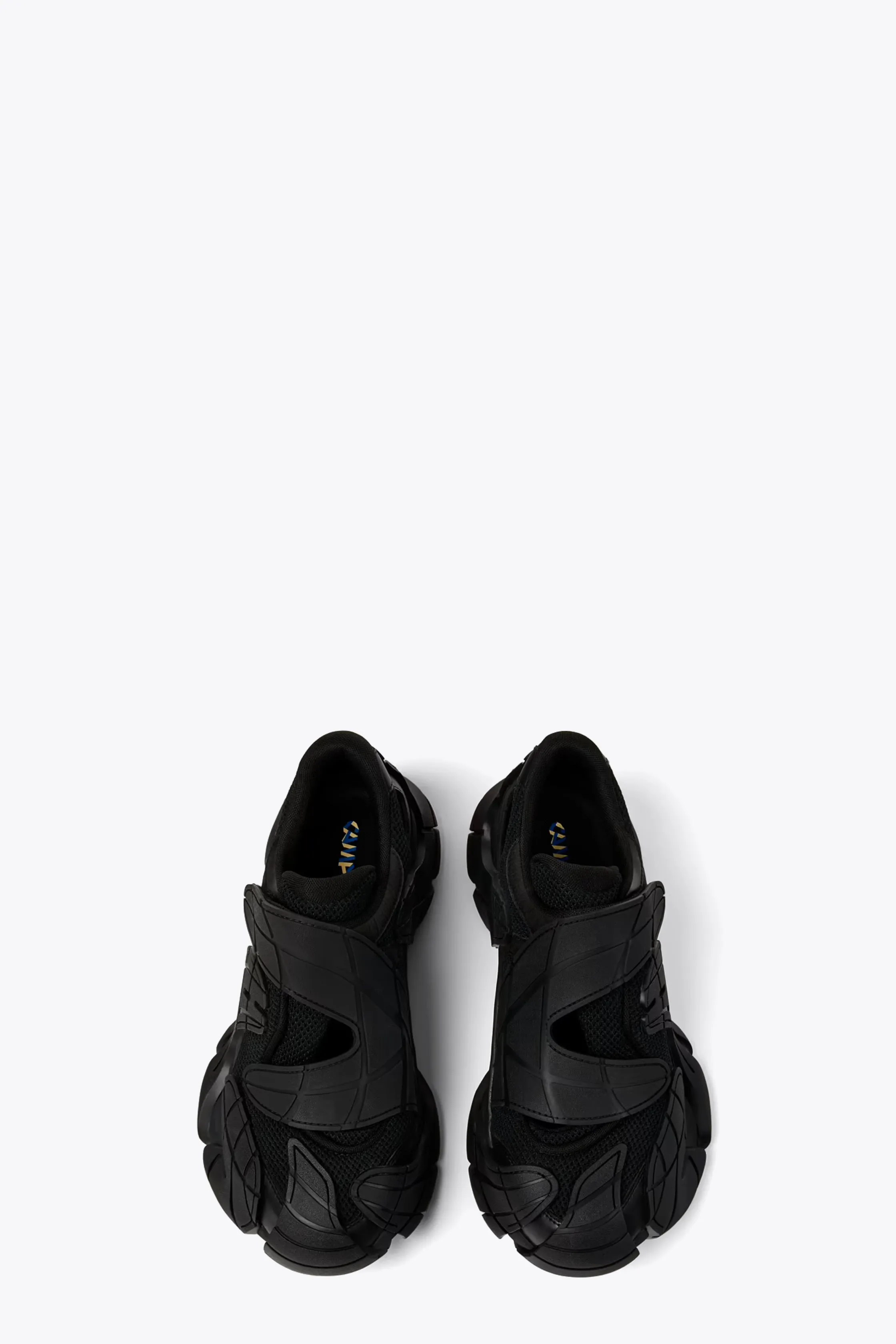 Sneaker nera bassa in mesh e gomma con velcro - Tormenta