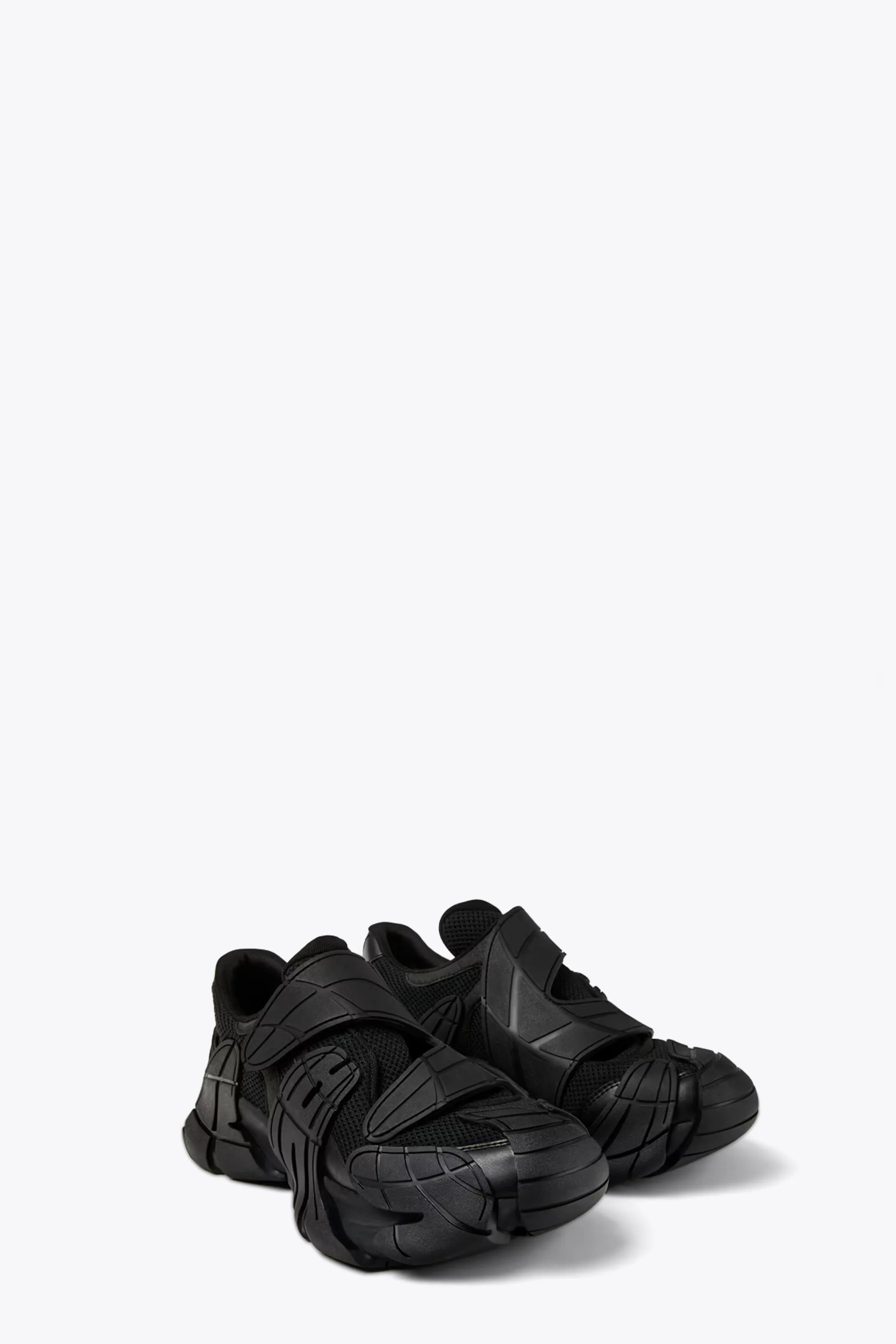 Sneaker nera bassa in mesh e gomma con velcro - Tormenta