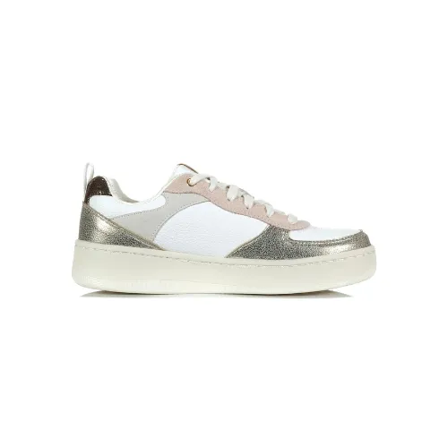Sport Court Sheer Shine Sneaker