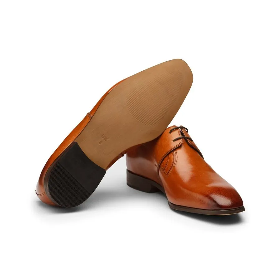 Tan Derby with Top Closure